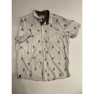 Free Planet Christmas Reindeer Dab Short Sleeve Shirt XL - See Measurements‎